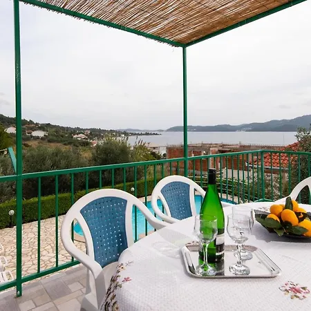 Holiday Clarita Holiday home *